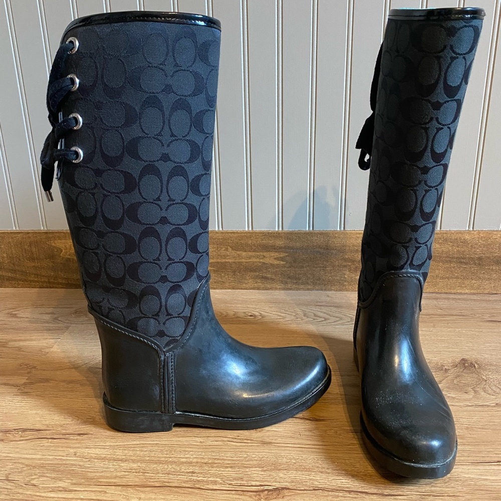 Coach Black Size 7 Tristee Outline Signature C/Rubber Rain Boots